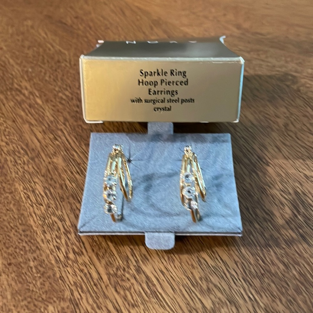 NIB Avon Sparkle Ring Hoop Pierced Earrings (Crystal)